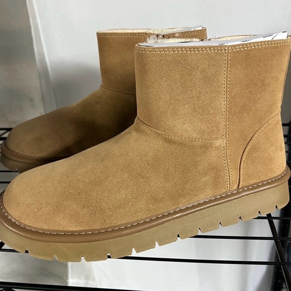 NWT Universal Thread Tan Ankle Boots Size 8 - Picture 2 of 2
